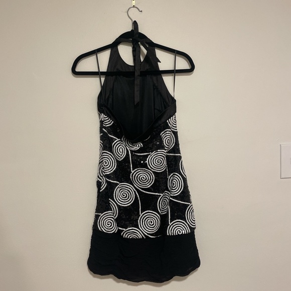 Cache Size 6 Black and White Sequined Dress - Picture 6 of 6